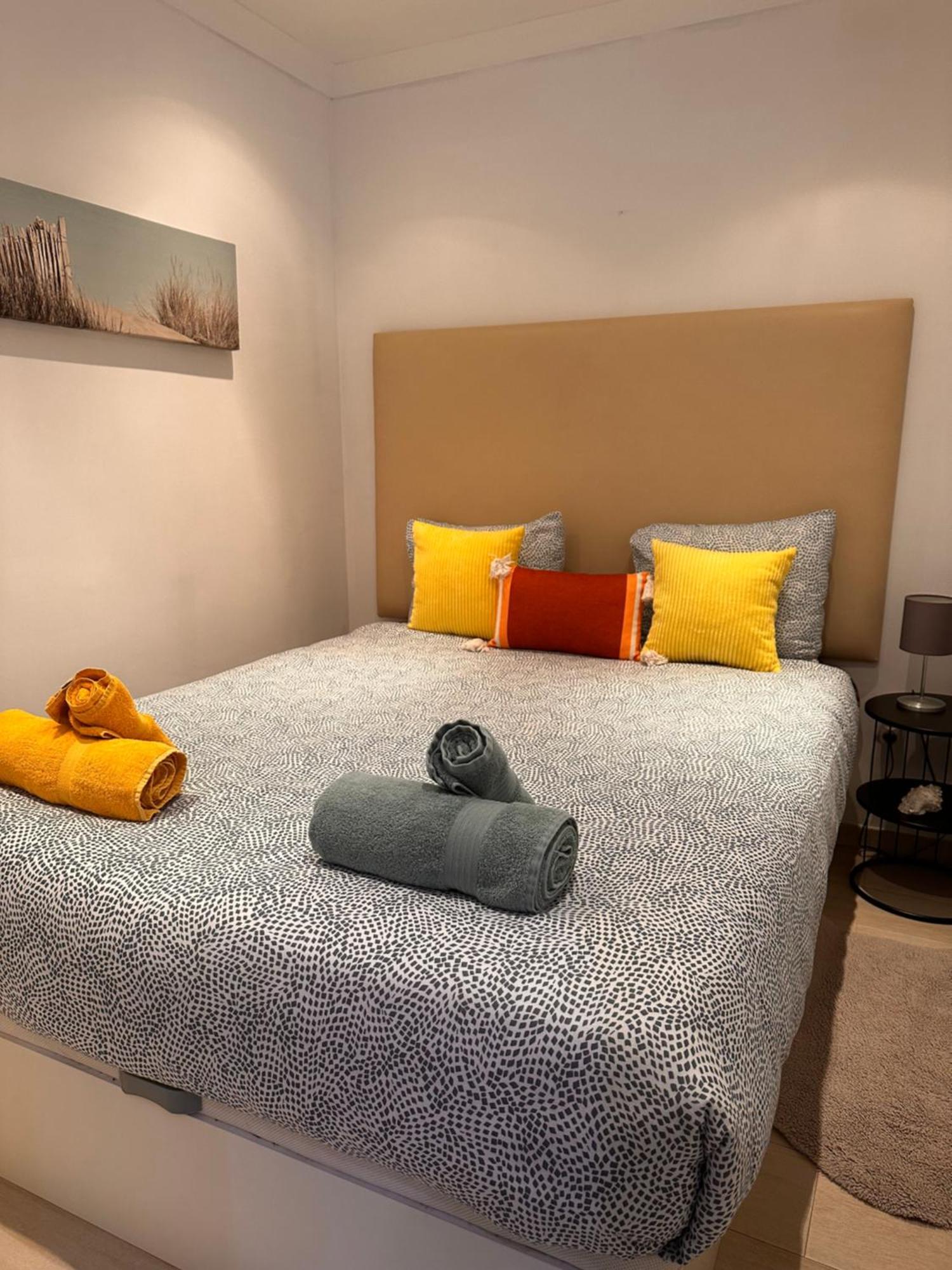 Charming Apartment In Portimao Wi-Fi/Ac Bagian luar foto