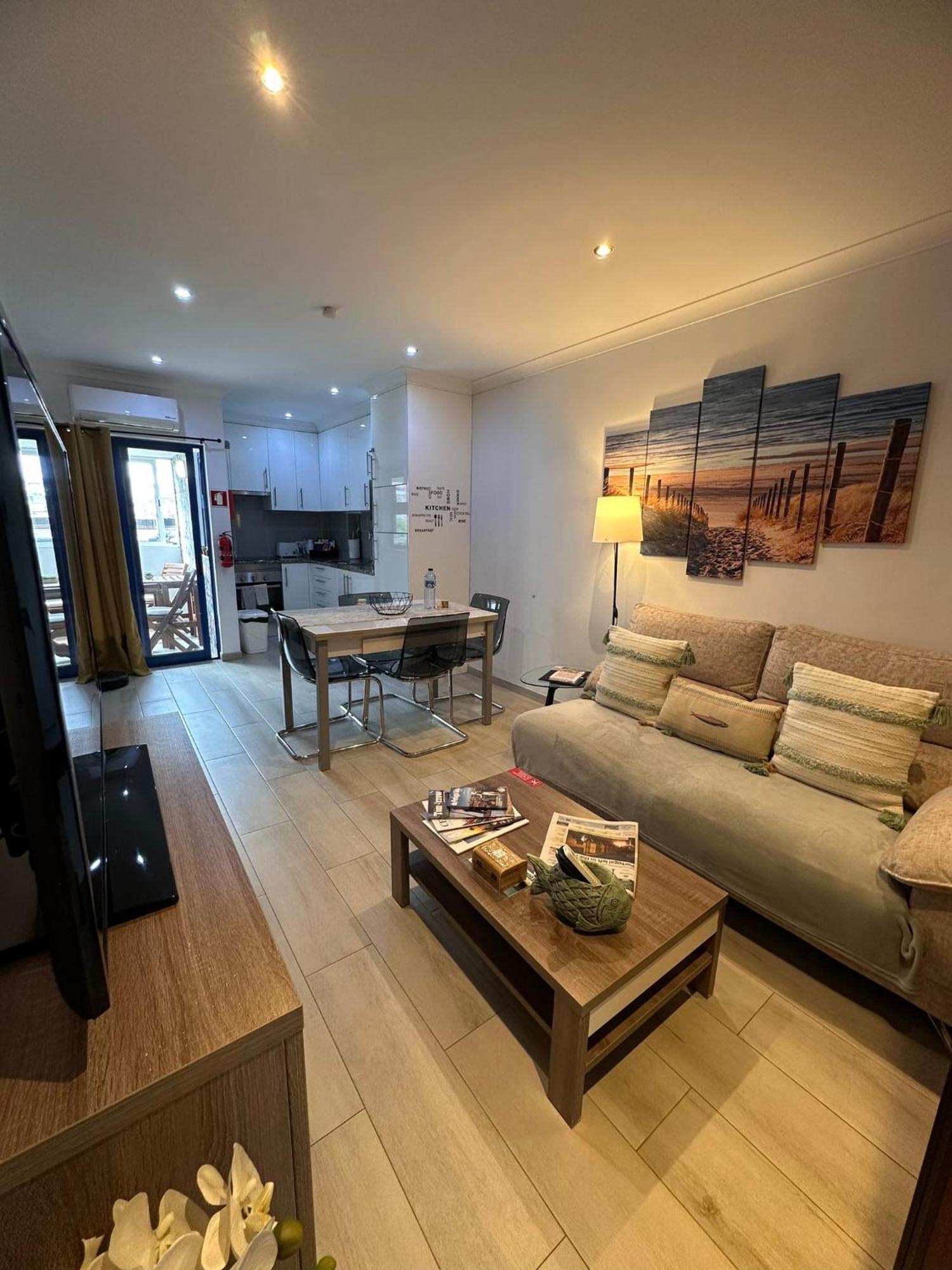 Charming Apartment In Portimao Wi-Fi/Ac Bagian luar foto